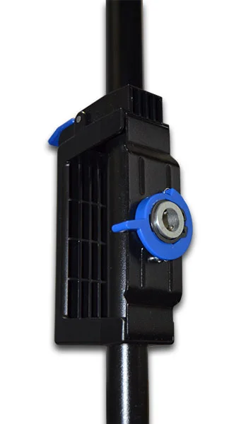 Экран на штативе Classic Crux (1:1) 158x158 (T 152x152/1 MW-S0/B)