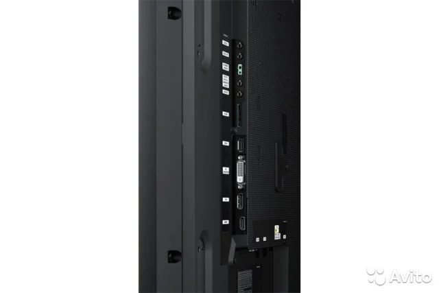 Профессиональная панель Samsung DM48E Профессиональная панель Samsung DM48E