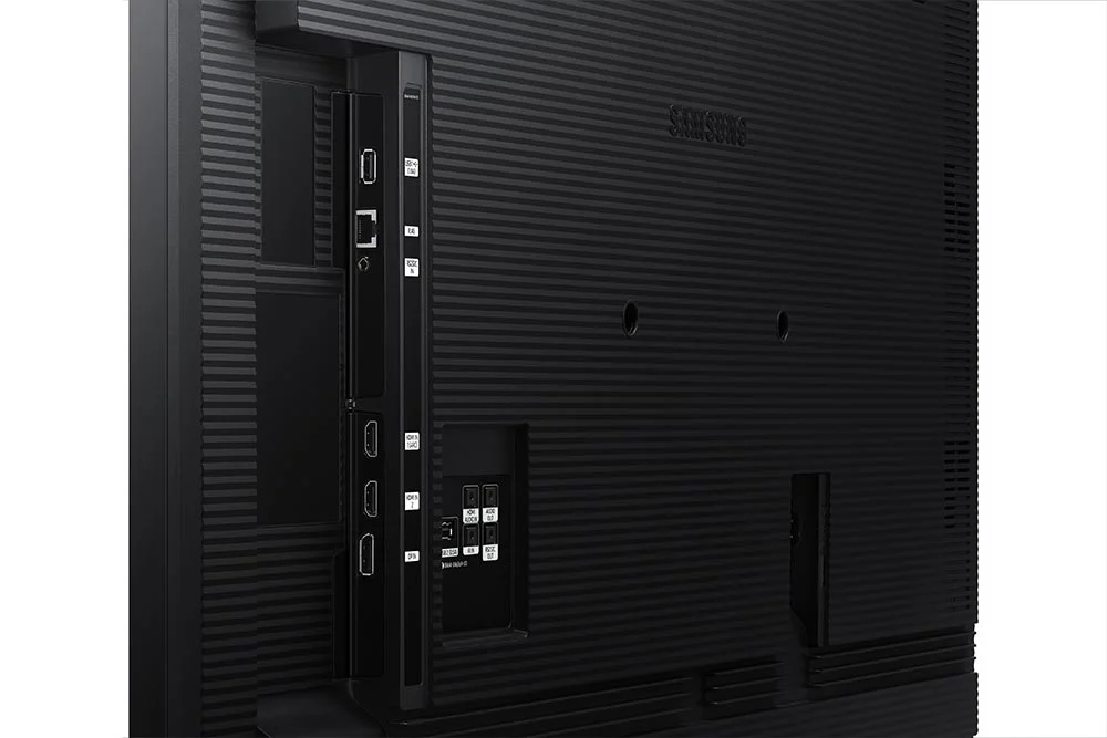 Профессиональная панель Samsung QM55R-B Профессиональная панель Samsung QM55R-B