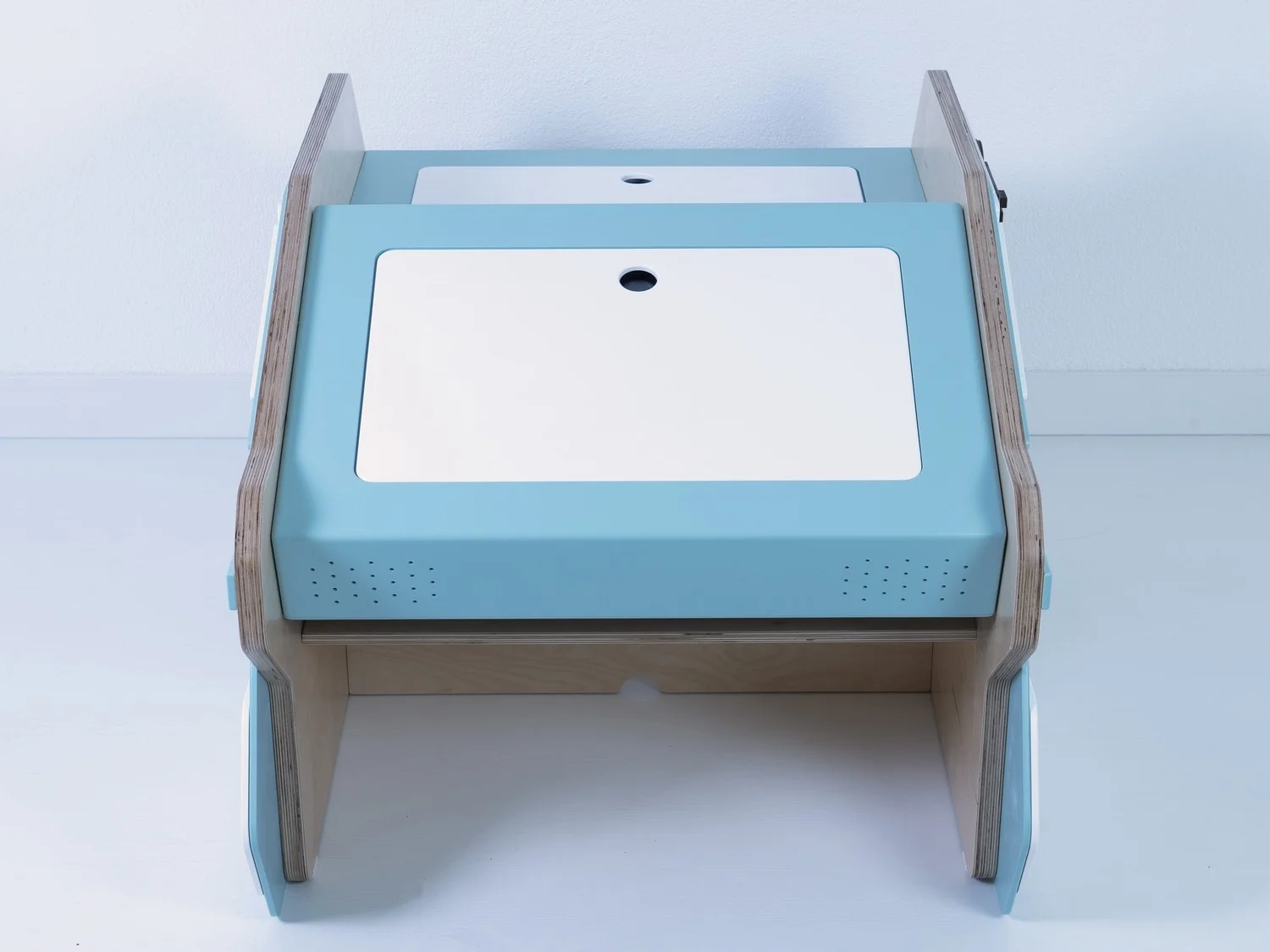 Интерактивный стол АЛМА МИК "Луноход" 25"