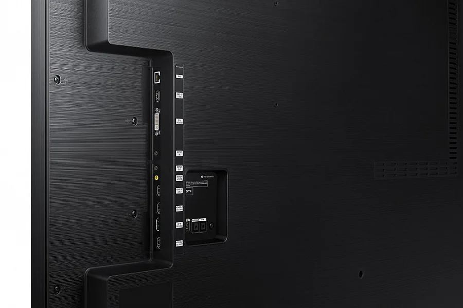 Профессиональная панель Samsung QB75R Профессиональная панель Samsung QB75R