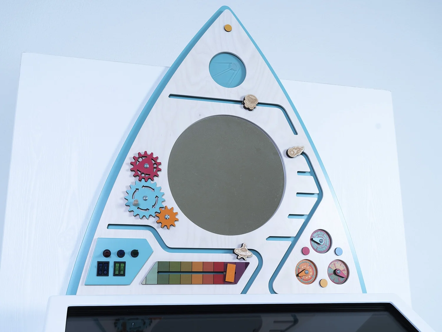 Интерактивный стол АЛМА МИК "Ракета" 32"