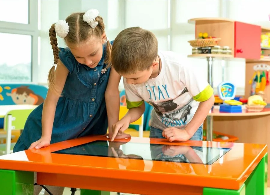 Интерактивный стол Мироника Уникум-1 24″ Android