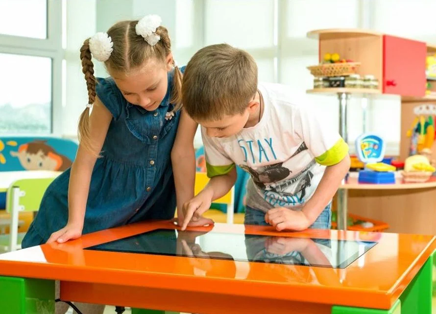 Интерактивный стол Мироника Уникум-1 55″ Windows