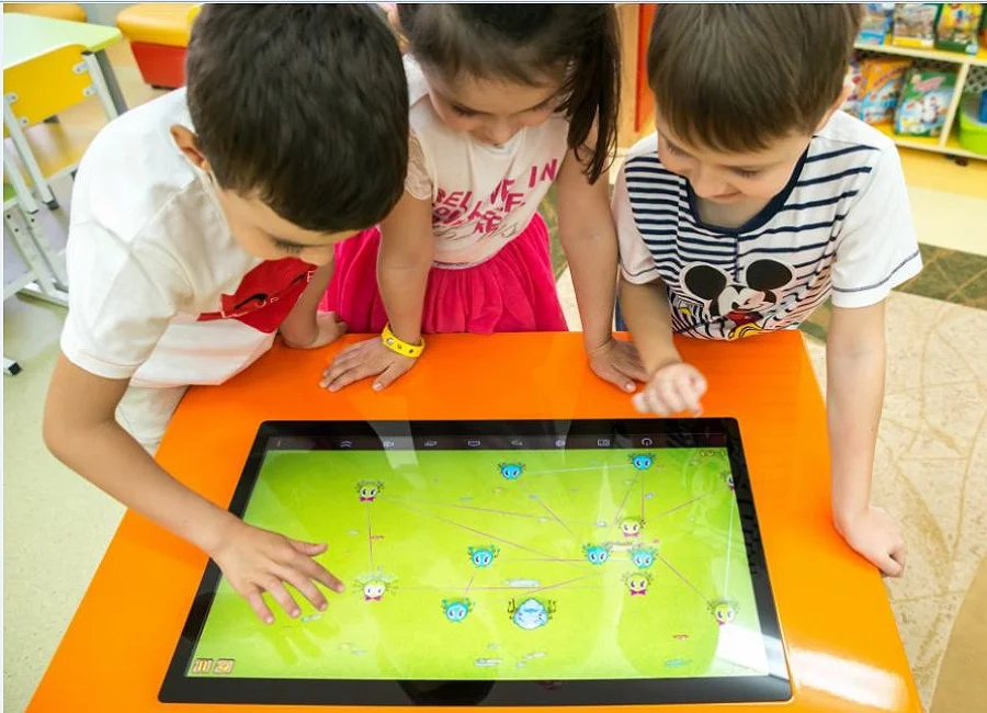 Интерактивный стол Мироника Уникум-1 43″ Android