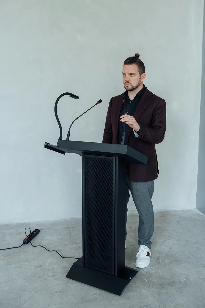 Интерактивная трибуна AUVINT Maximum