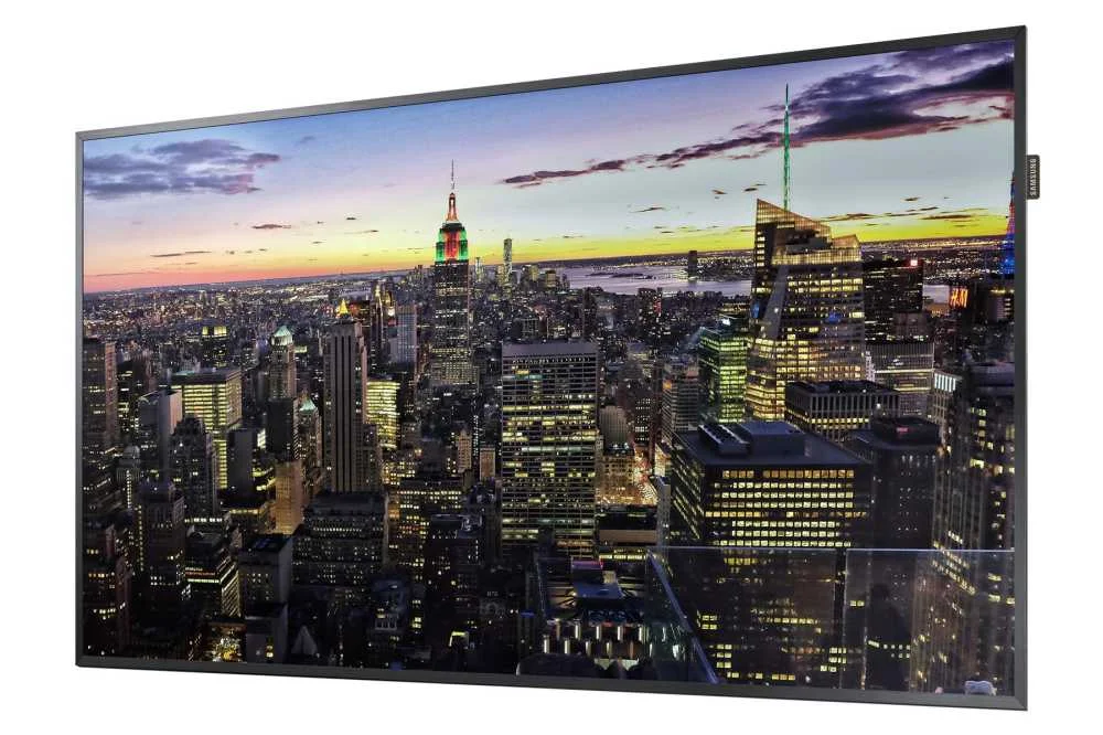 Профессиональная панель Samsung QM65F Профессиональная панель Samsung QM65F
